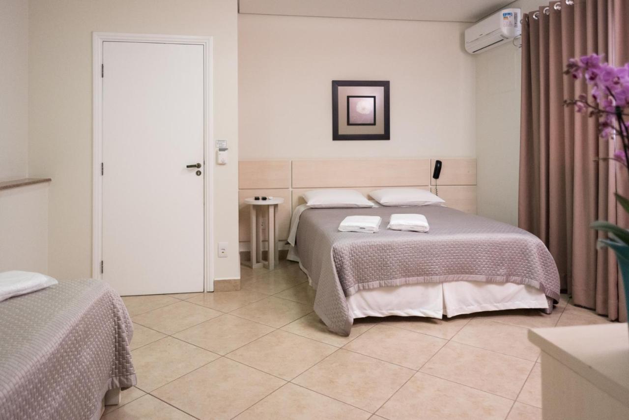 Holambra Garden Hotel Экстерьер фото A room at the hotel