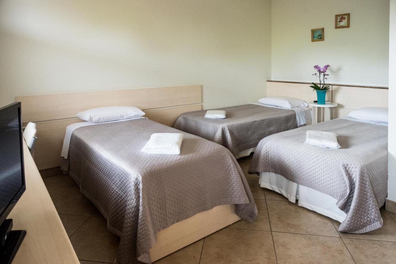 Holambra Garden Hotel Экстерьер фото A room at the hotel